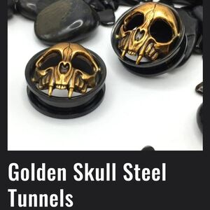10MM 00G Golden Skull Steel Black Tunnel Plugs